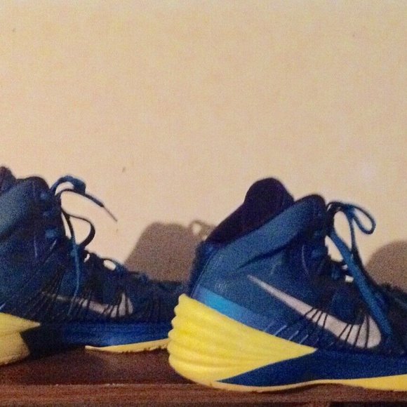 Nike Hyperdunk 2013 shoes for men, size 16 main image 4
